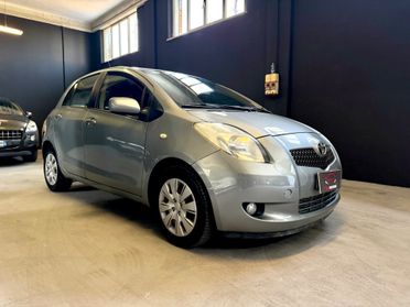 Toyota Yaris 1.3 Benzina - CAMBIO AUTOMATICO