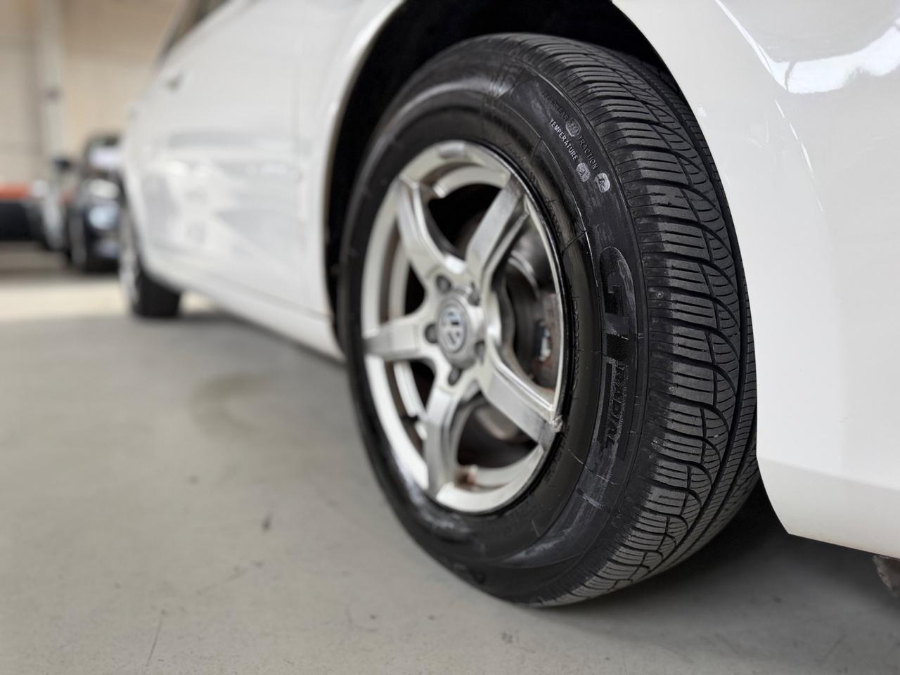 Volkswagen Golf 1.6 TDI DPF 5p. Comfortline Neopatentati