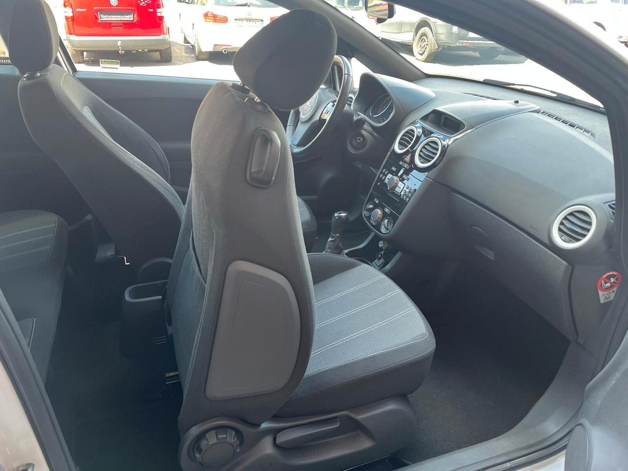 Opel Corsa Corsa 3p 1.2 b-Color - NEOPATENATO OK