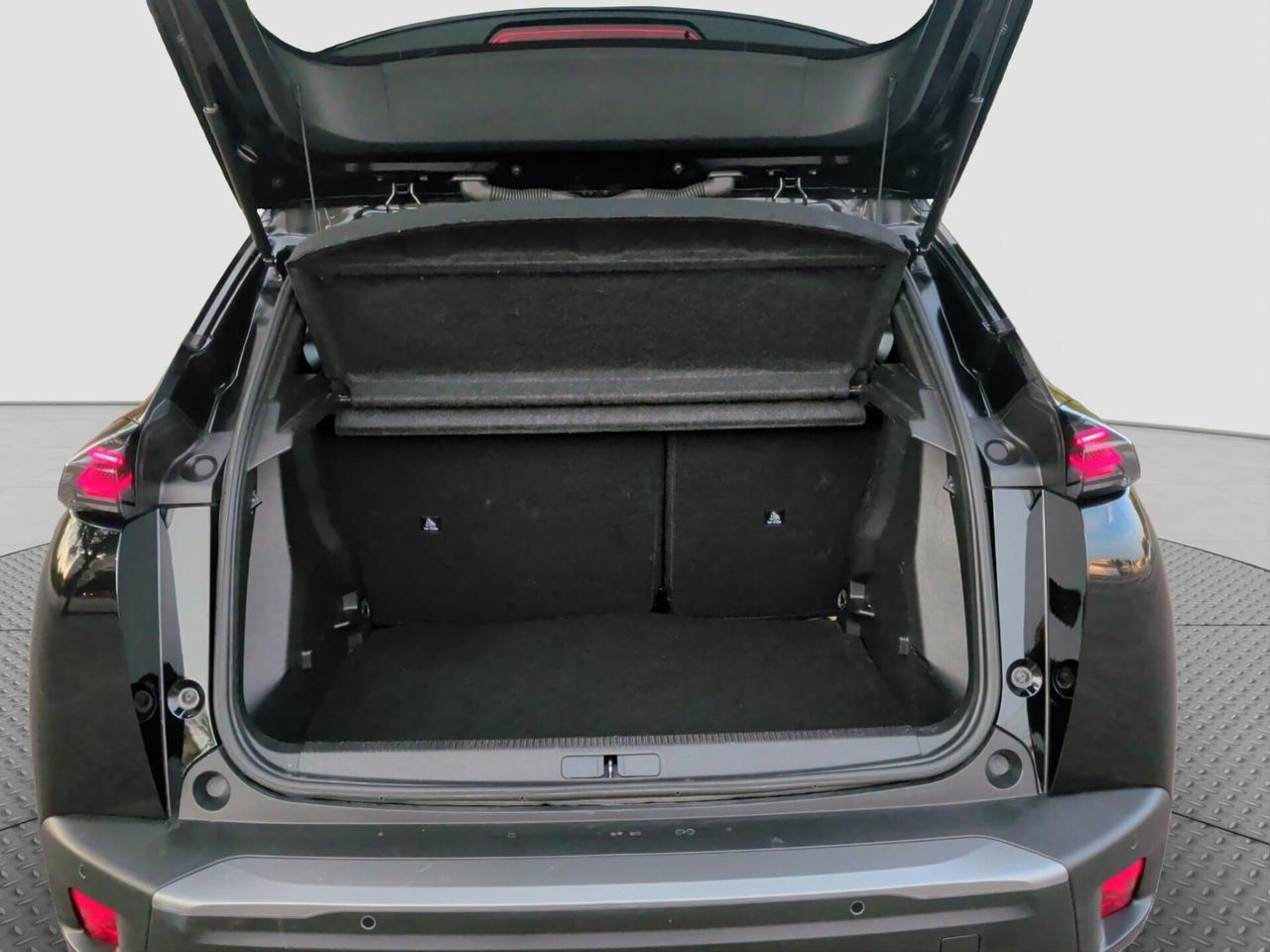 Peugeot 2008 Hybrid 145 e-DCS6 Allure 2025