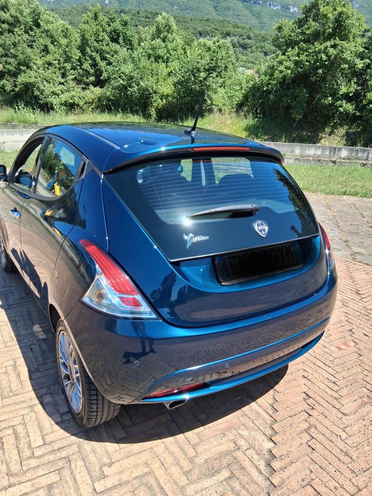Lancia Ypsilon 1.3 MJT 16V 80 CV 5 porte S&S Gold