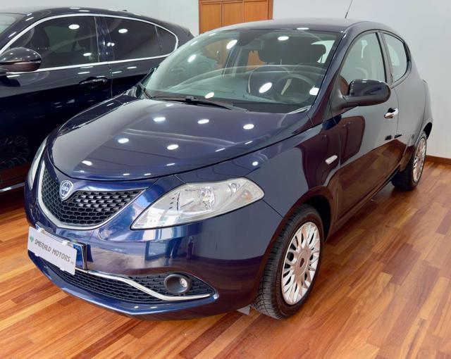 LANCIA Ypsilon 1.2 69 CV 5 porte Gold