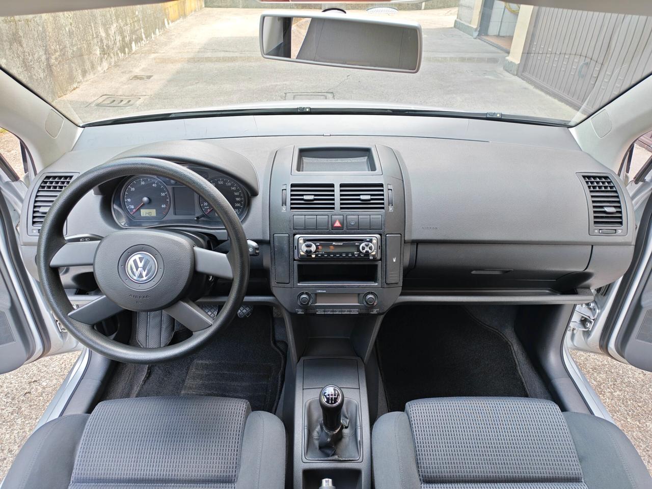 Volkswagen Polo 1.4 BENZINA 75cv / 91.000km / Unipro