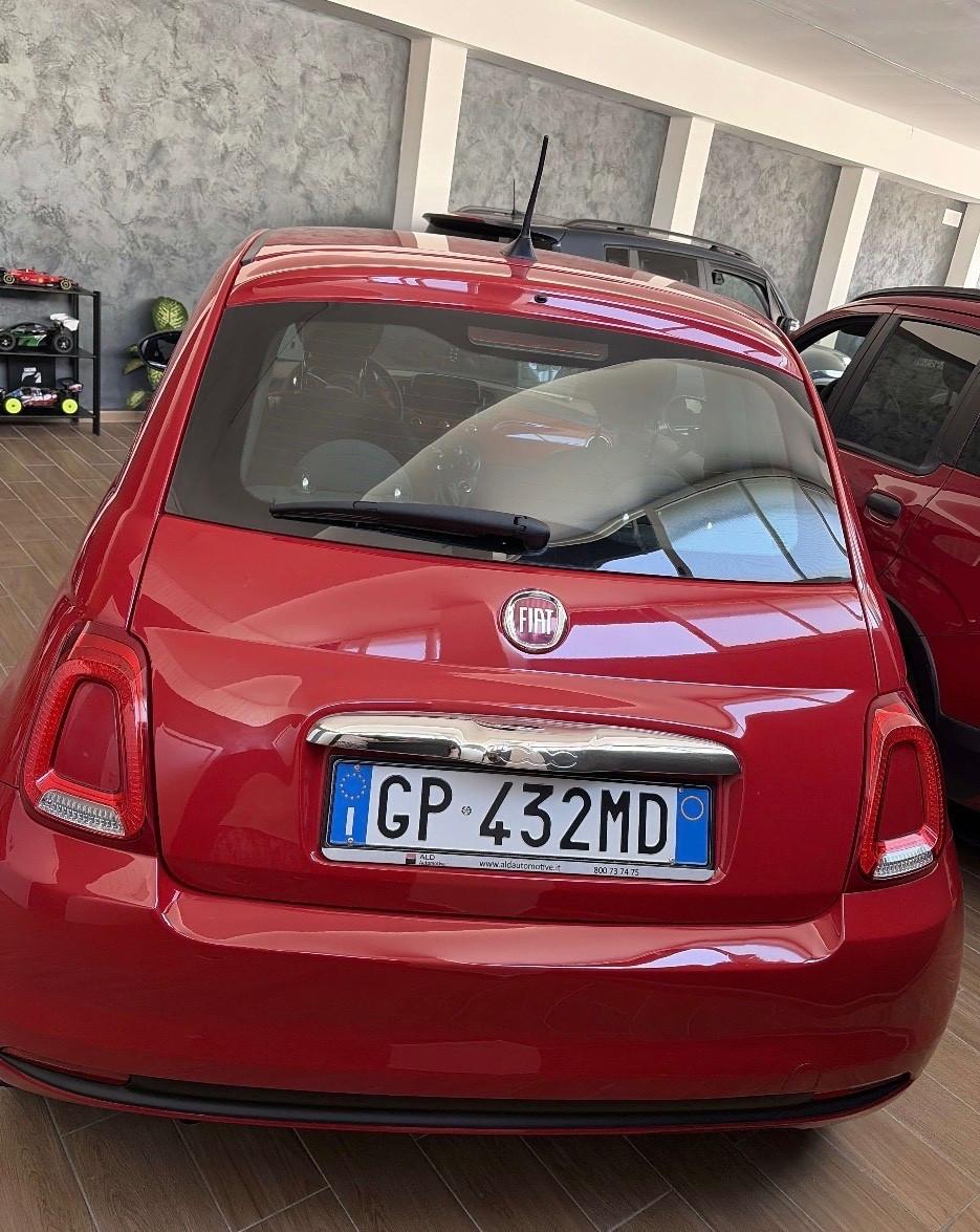 Fiat 500 1.0 Hybrid Red
