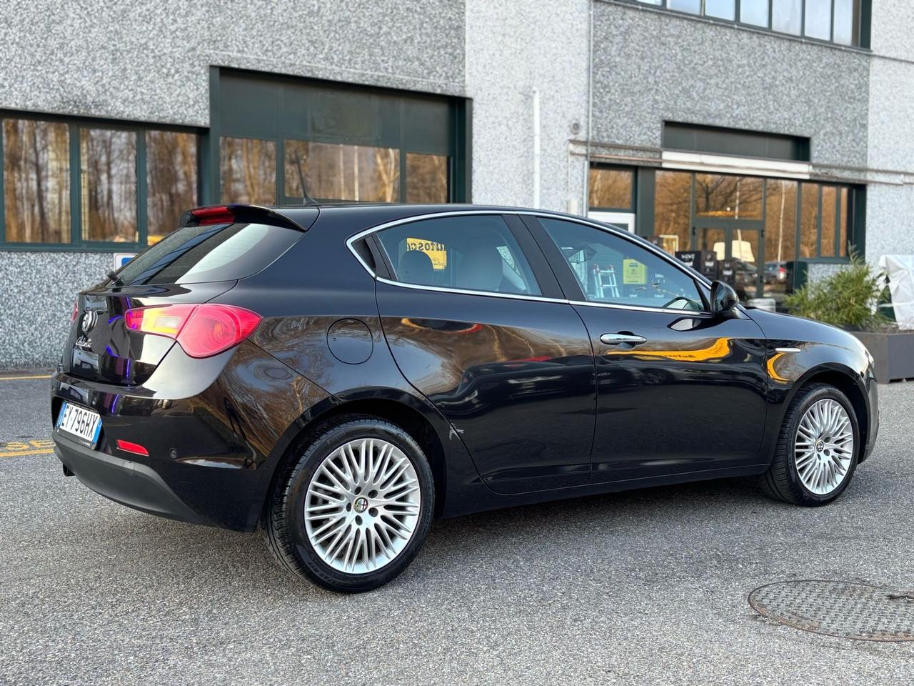 Alfa Romeo Giulietta 1.6 JTDm-2 105 CV Exclusive