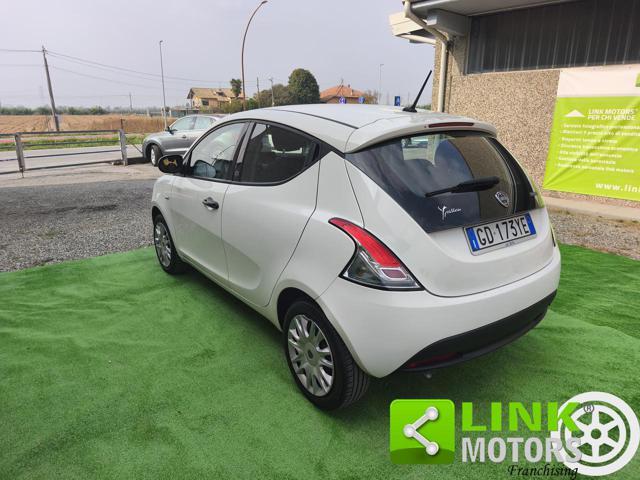 LANCIA Ypsilon HYBRID