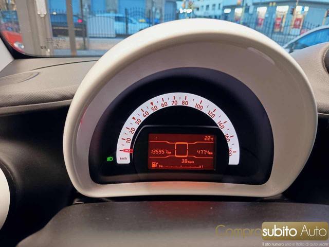 SMART ForTwo 70 1.0 twinamic Superpassion