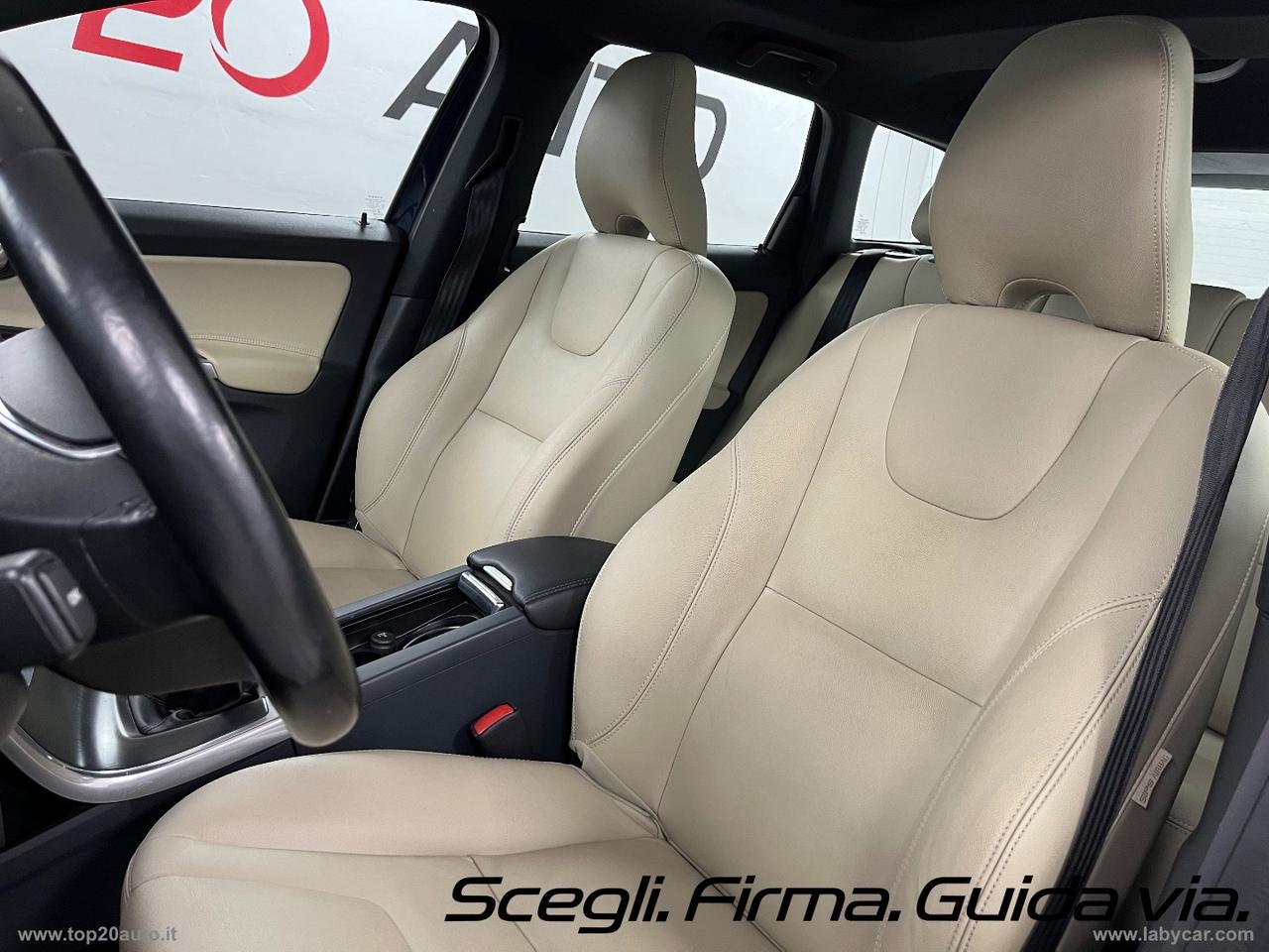 VOLVO XC60 D4 Summum|TETTO APRIBILE|PELLE|SEDILI RISC.