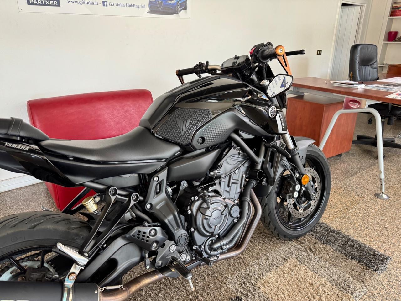 YAMAHA MT-07
