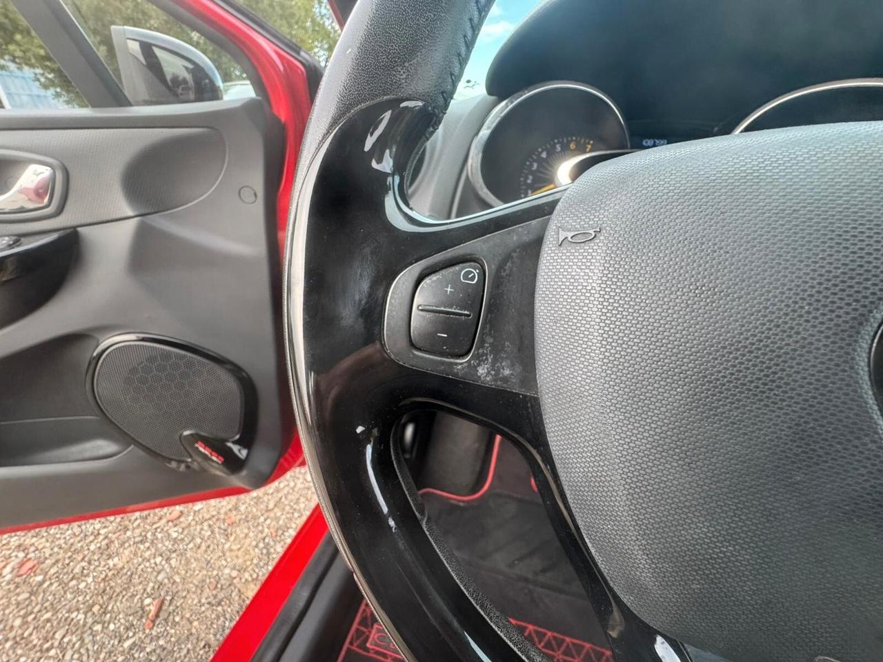 Renault Clio 1.2 75CV 5 porte 2013 SOLO 109.000 KM