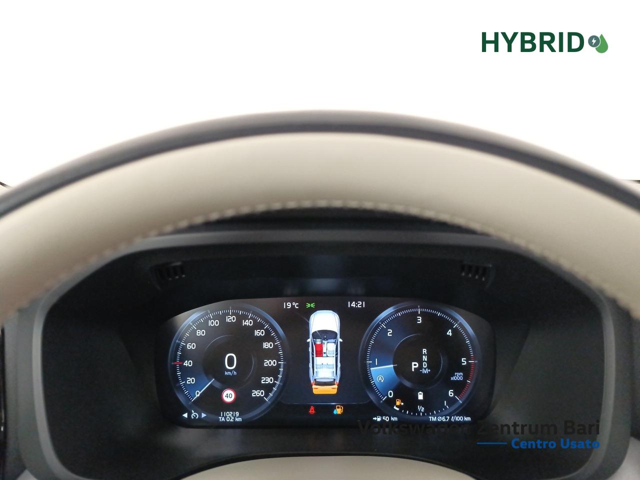 Volvo XC60 2.0 b4 momentum pro auto
