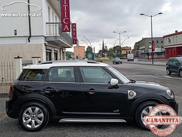 MINI Countryman Cooper SE 1.5 ALL4 STEPTRONIC Essential