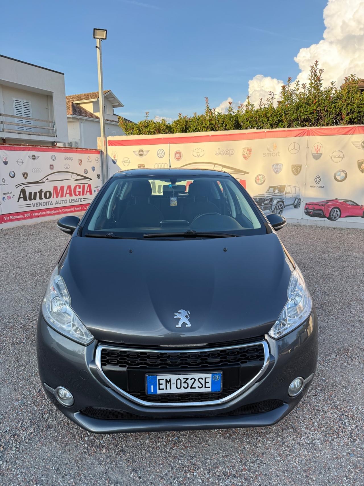 Peugeot 208 1.4 HDi 68 CV 5 porte Allure