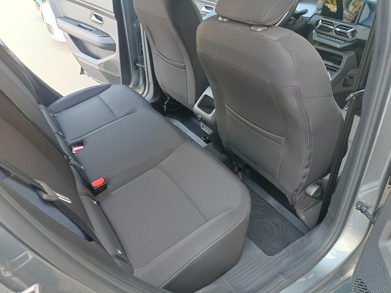 Dacia Duster Hybrid 140 CV Journey