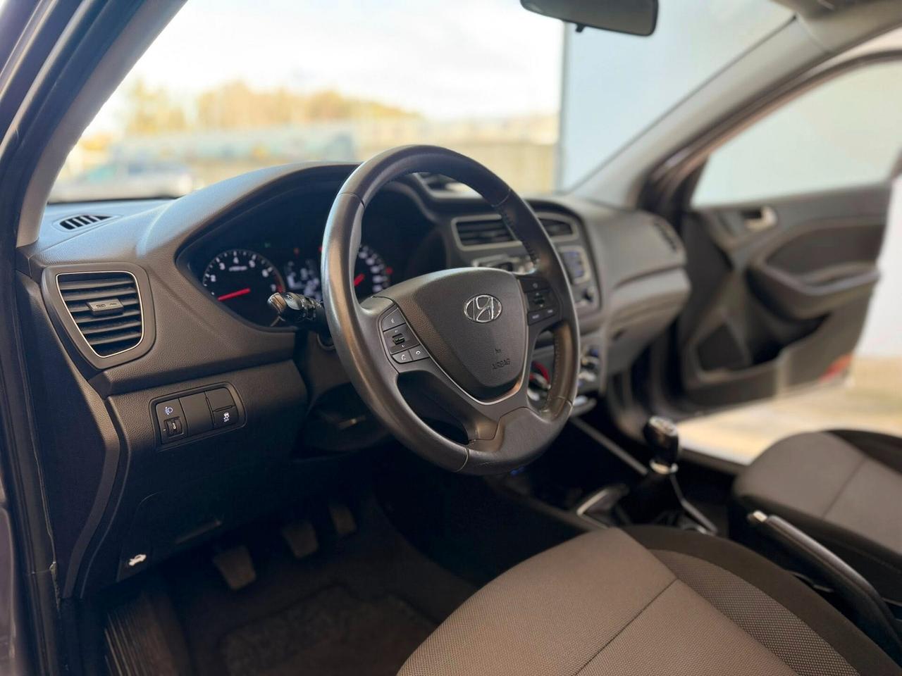 Hyundai i20 1.2 5 porte Connectline