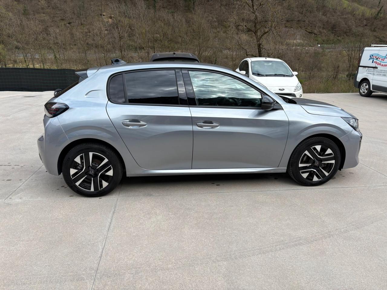 Peugeot 208 PureTech 100 Stop&Start 5 porte Allure