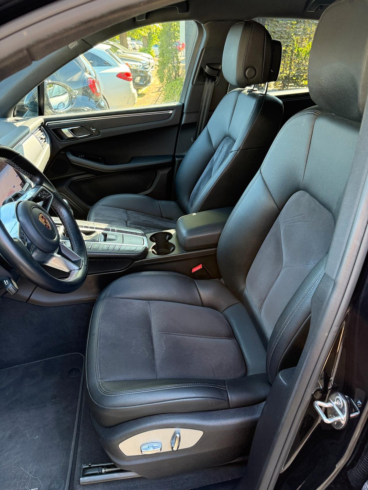 Porsche Macan 2.0 Black Edition