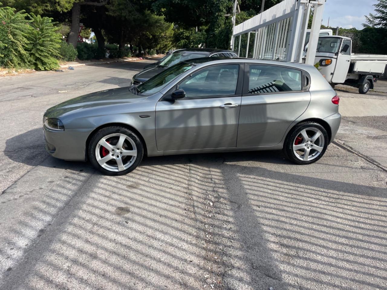 Alfa Romeo 147 1.9 JTD M-JET 16V 5 porte Exclusive