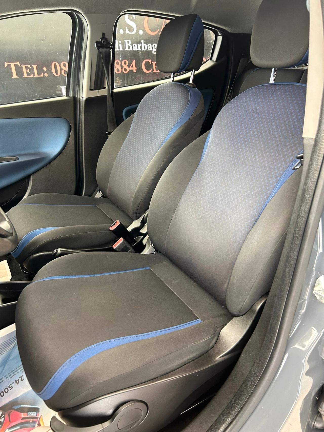 Lancia Ypsilon 1.2 69 CV 5 porte Platinum