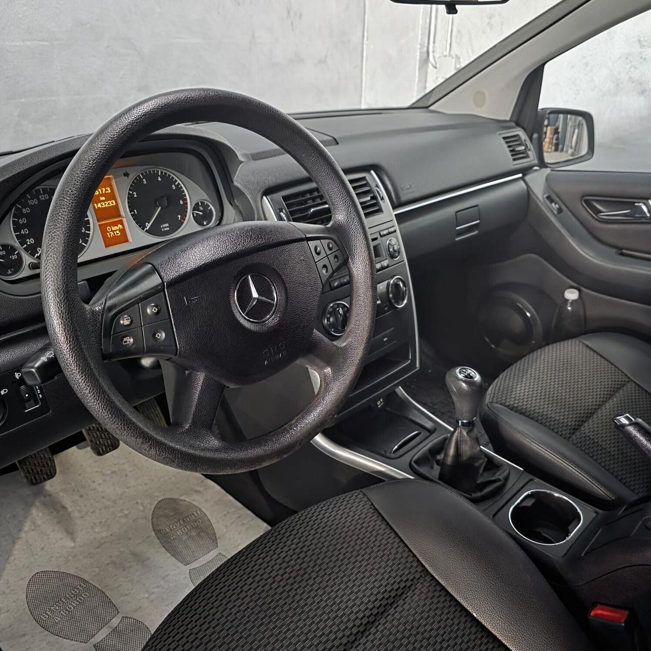 Mercedes-benz B 180 NEOPATENTATI+PELLE