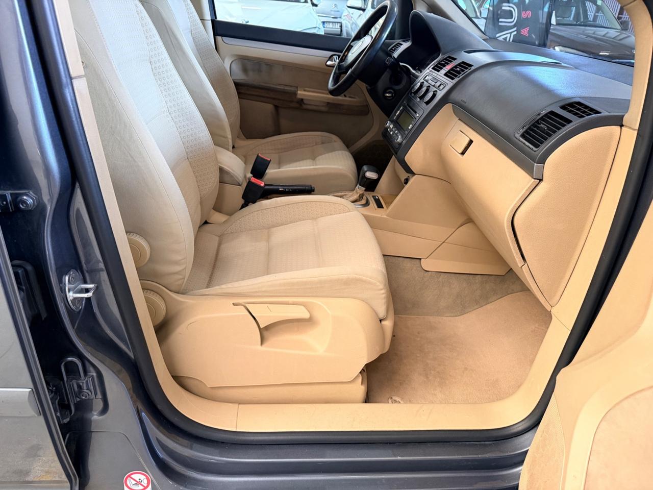 Volkswagen Touran 1.9 TDI 105CV DSG Trendline