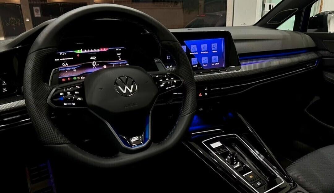 Volkswagen Golf 2.0 TSI R DSG 8 4motion 333cv NUOVA KM0