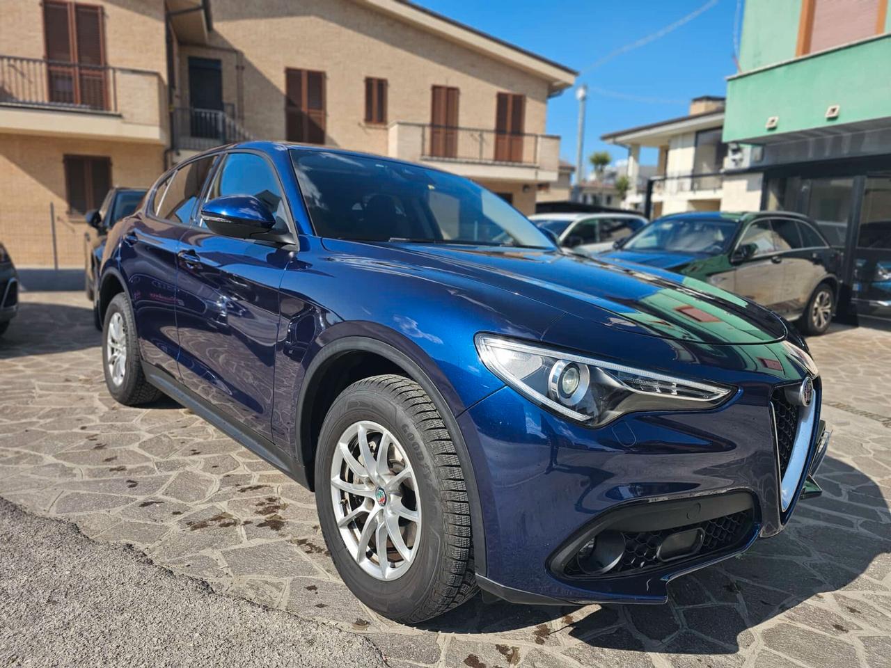 Alfa Romeo Stelvio 2.2 Turbodiesel 180 CV AT8 Q4 Business