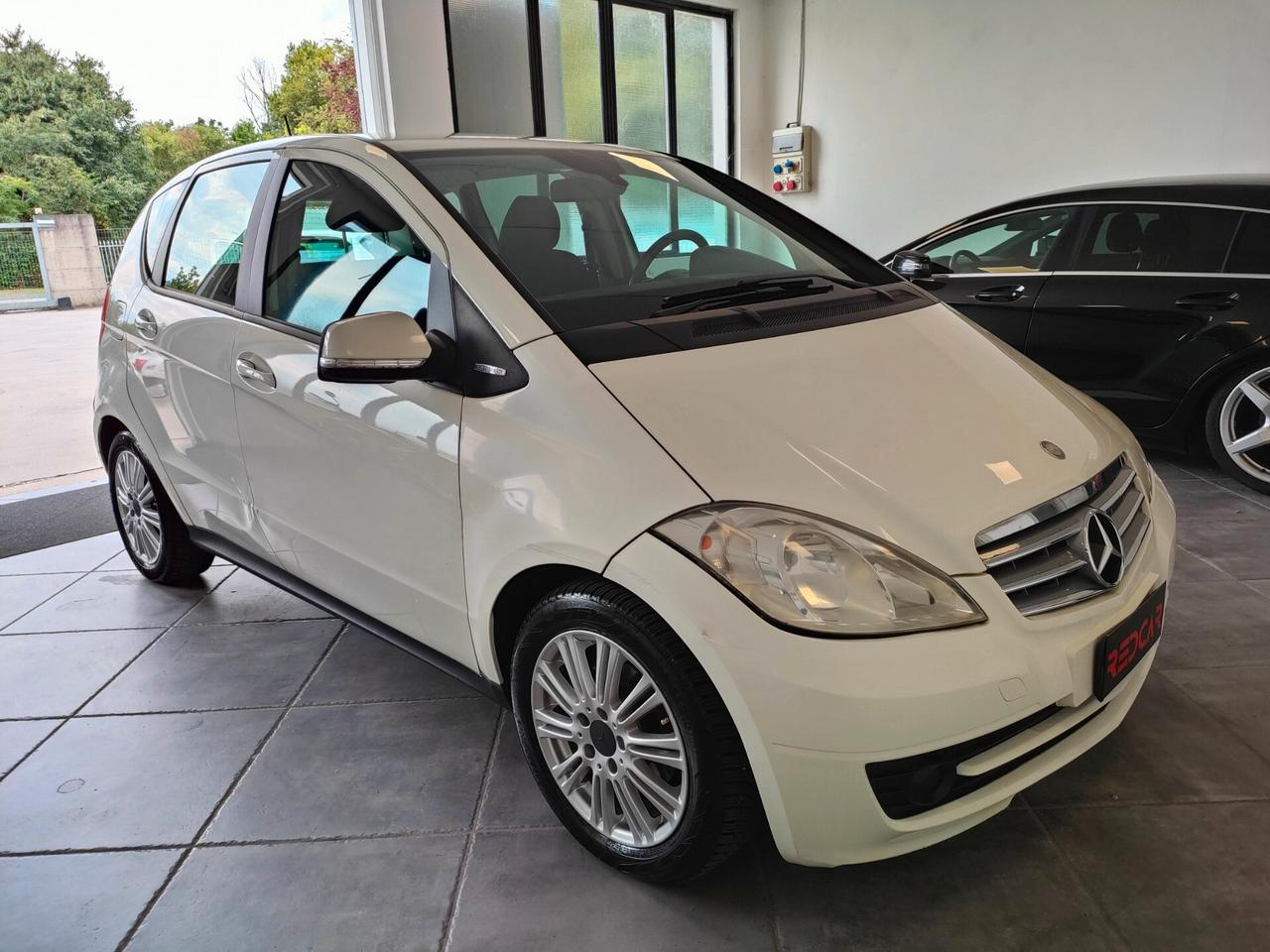 MERCEDES-BENZ A 160 CDI