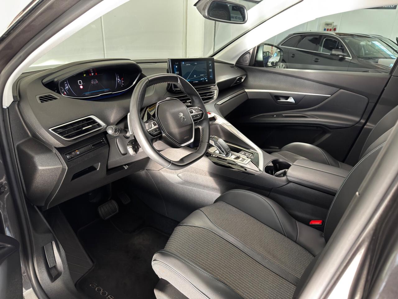 Peugeot 3008 BlueHDi 130 S&S EAT8 Allure Pack PROMO!