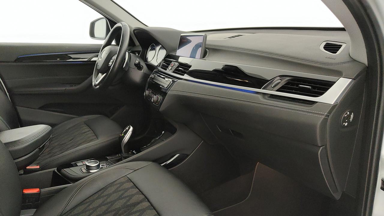 BMW X1 F48 2019 - X1 sdrive18d xLine auto