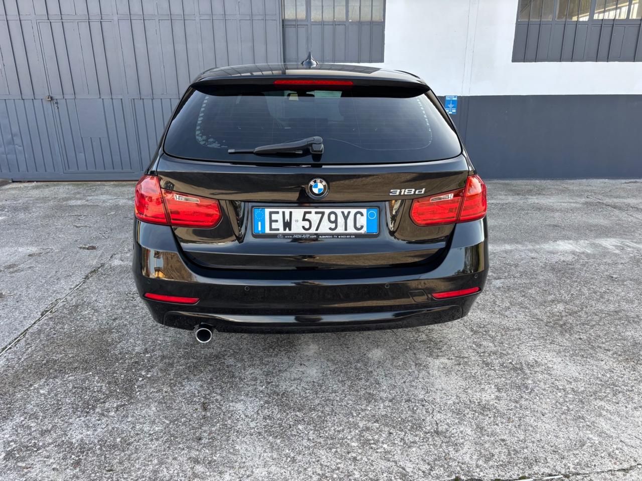 Bmw 318d Touring Business aut. Garanzia 12 mesi