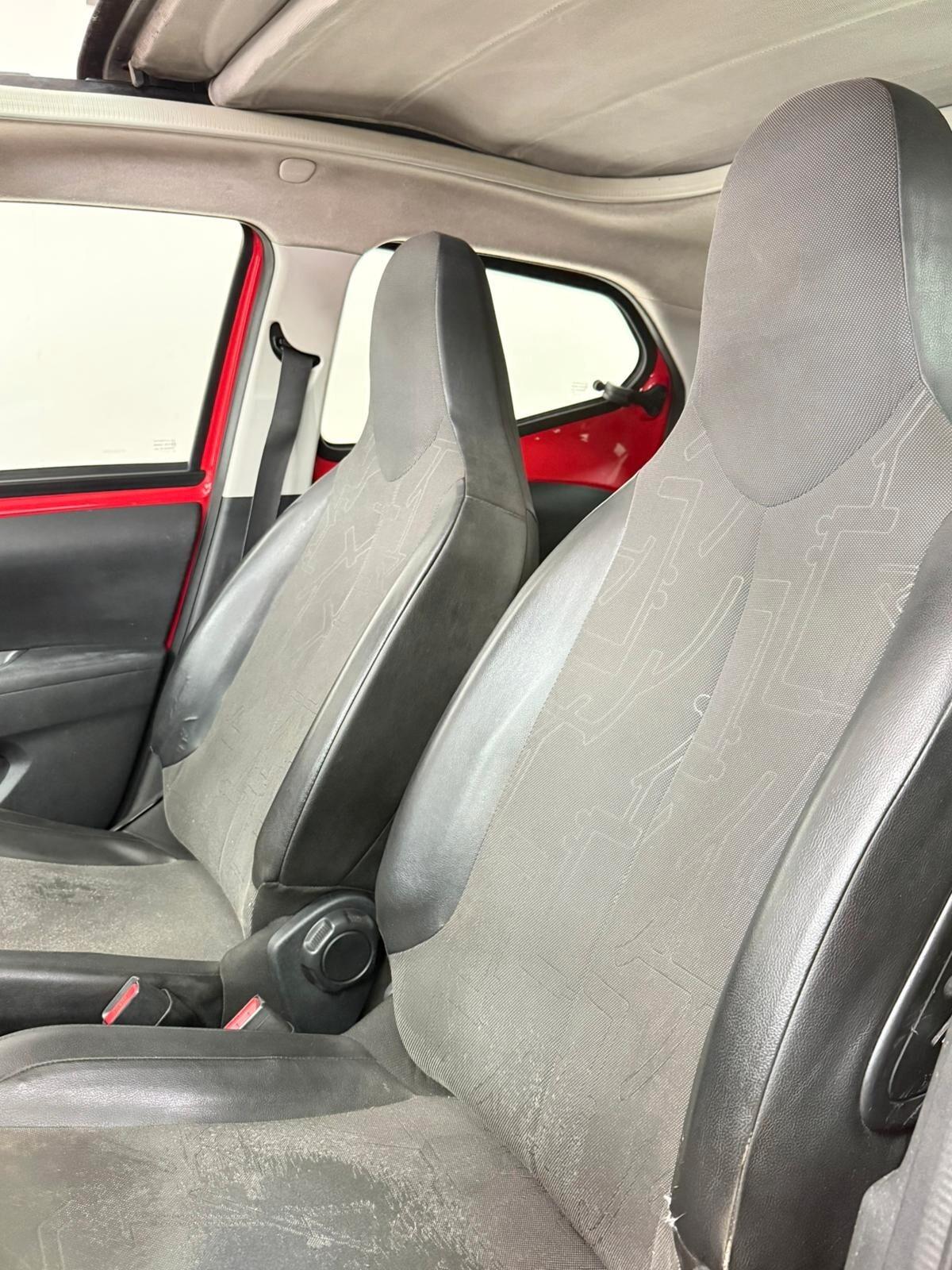Toyota Aygo 1.0 VVT-i 69 CV 5 porte x-pure