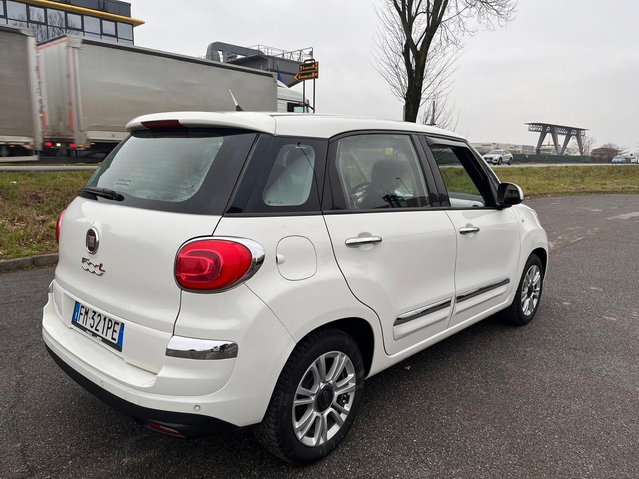 Fiat 500L 1.6 Multijet 120 CV Lounge EURO6B