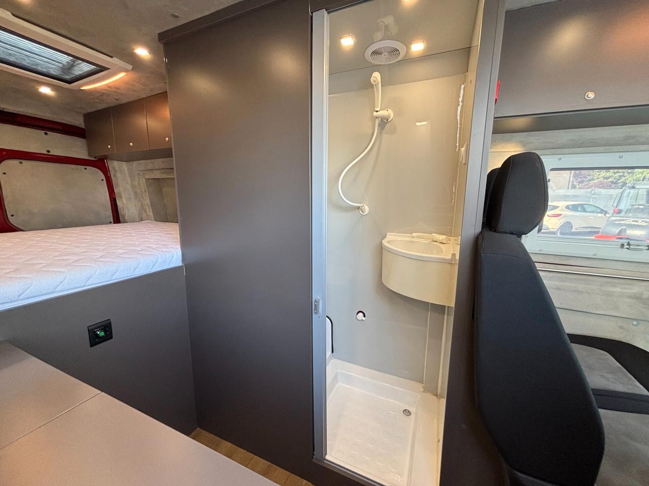 MAN TGE Camperizzato 4 posti viaggio