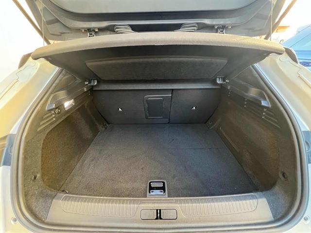 DS AUTOMOBILES DS 4 E-Tense 225 Cross Trocadero