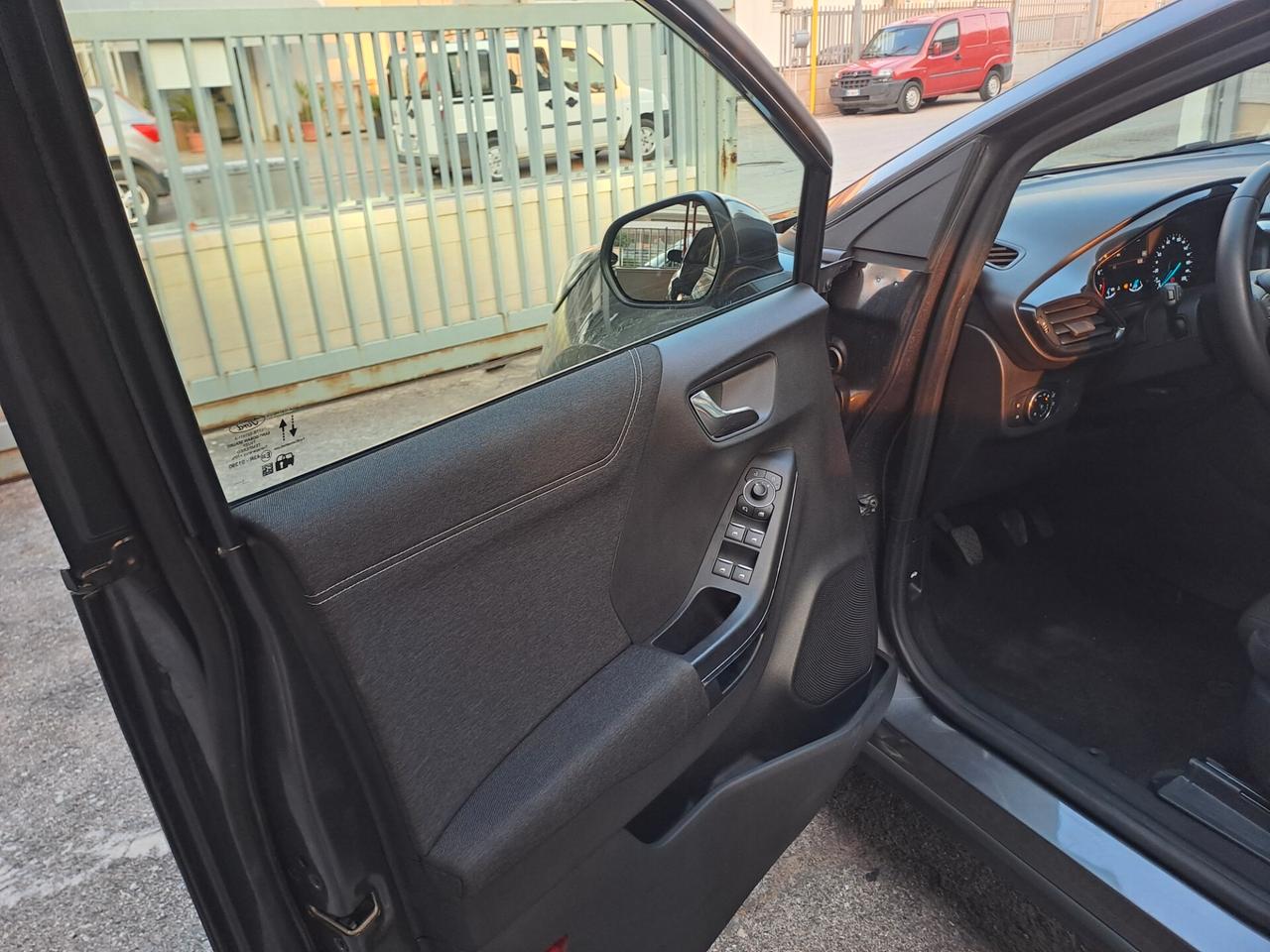 Ford Puma 1.0 EcoBoost Hybrid 125 CV S&S Titanium