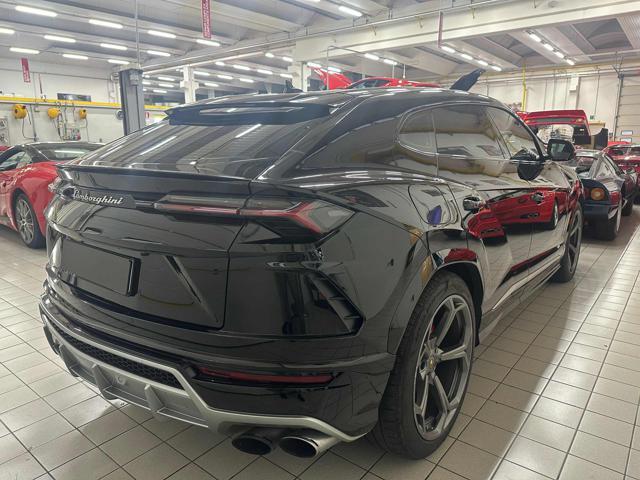 LAMBORGHINI Urus 4.0