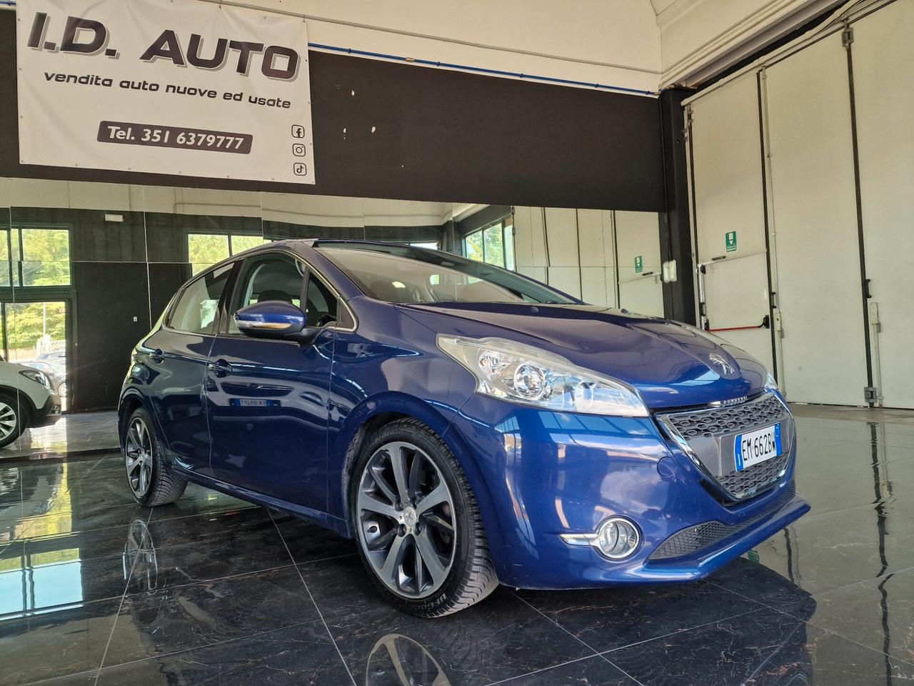 Peugeot 208 1.6 e-HDi 115 CV Stop&Start 5 porte Allure