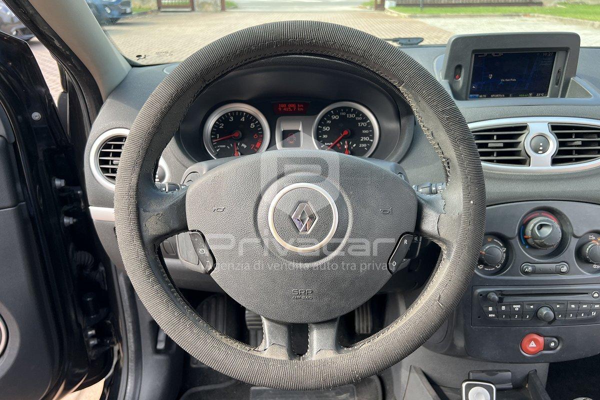 RENAULT Clio 1.2 16V 3 porte Dynamique