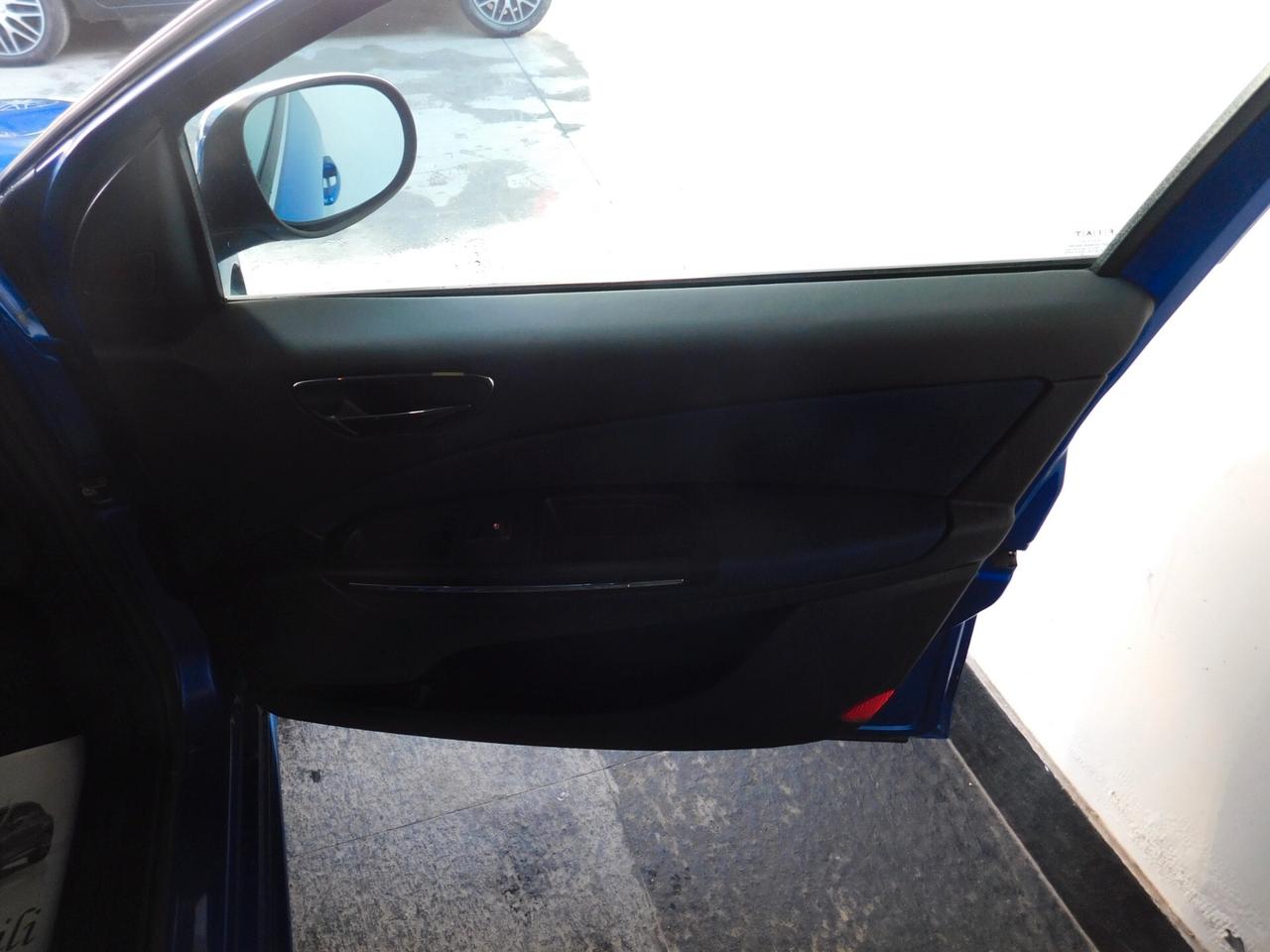 Ford Fiesta 1.4 96CV aut. 3 porte Titanium