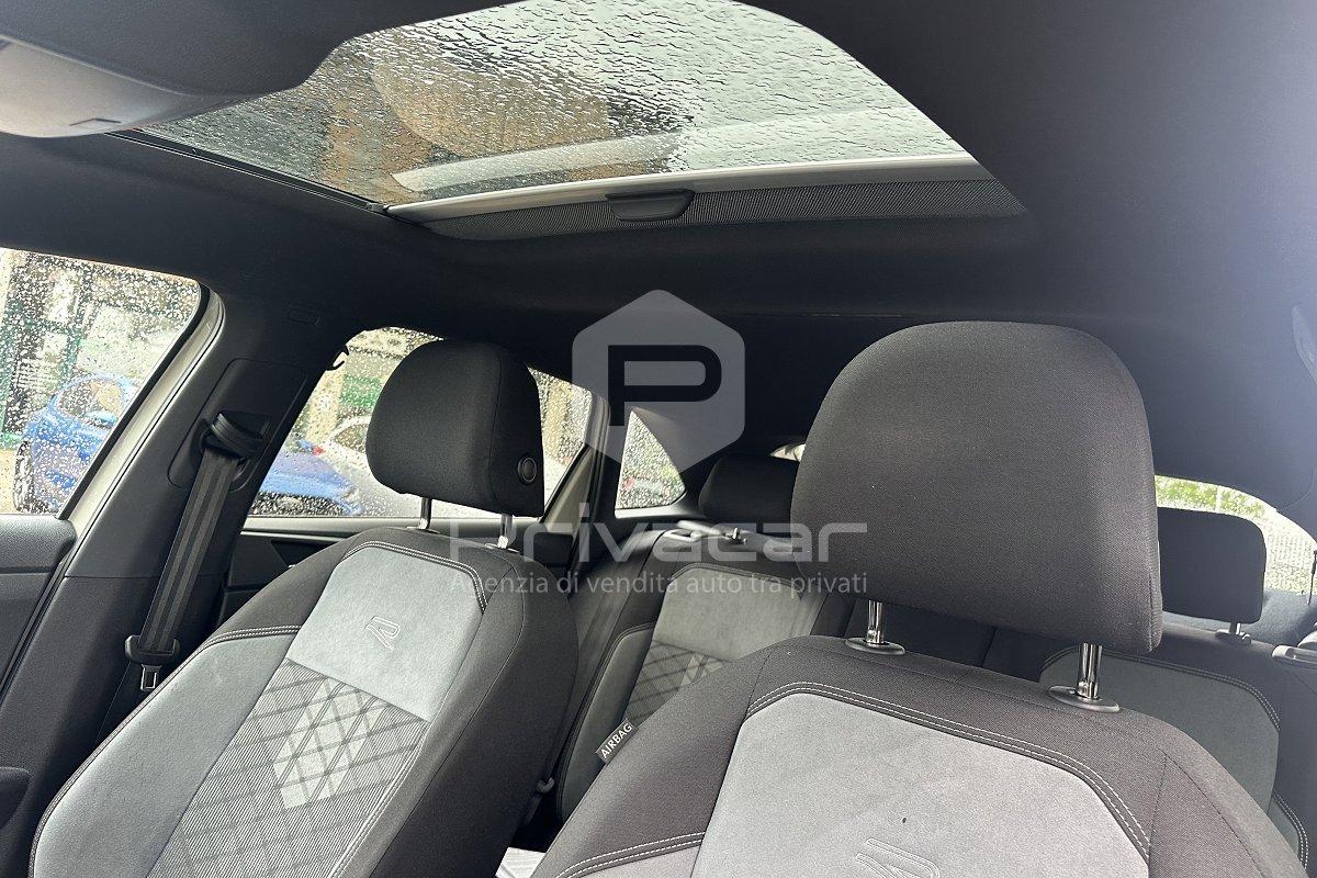 VOLKSWAGEN Taigo 1.0 TSI 110 CV DSG R-Line