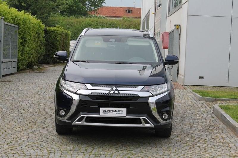 Mitsubishi Outlander 2.0 4WD GPL Bi-fuel CVT Insport SDA 7 posti