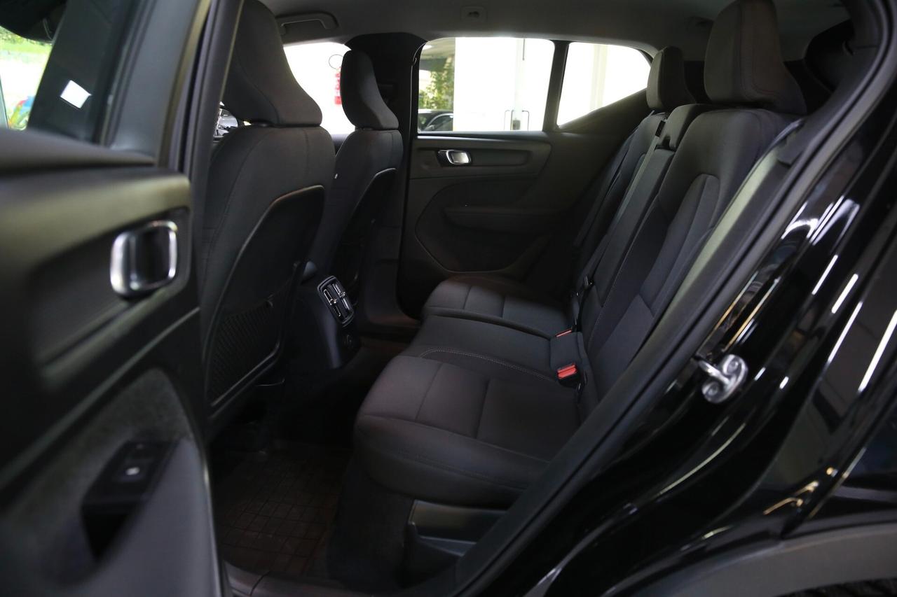 Volvo XC40 T4 Recharge Plug-in Hybrid Inscription Expression auto