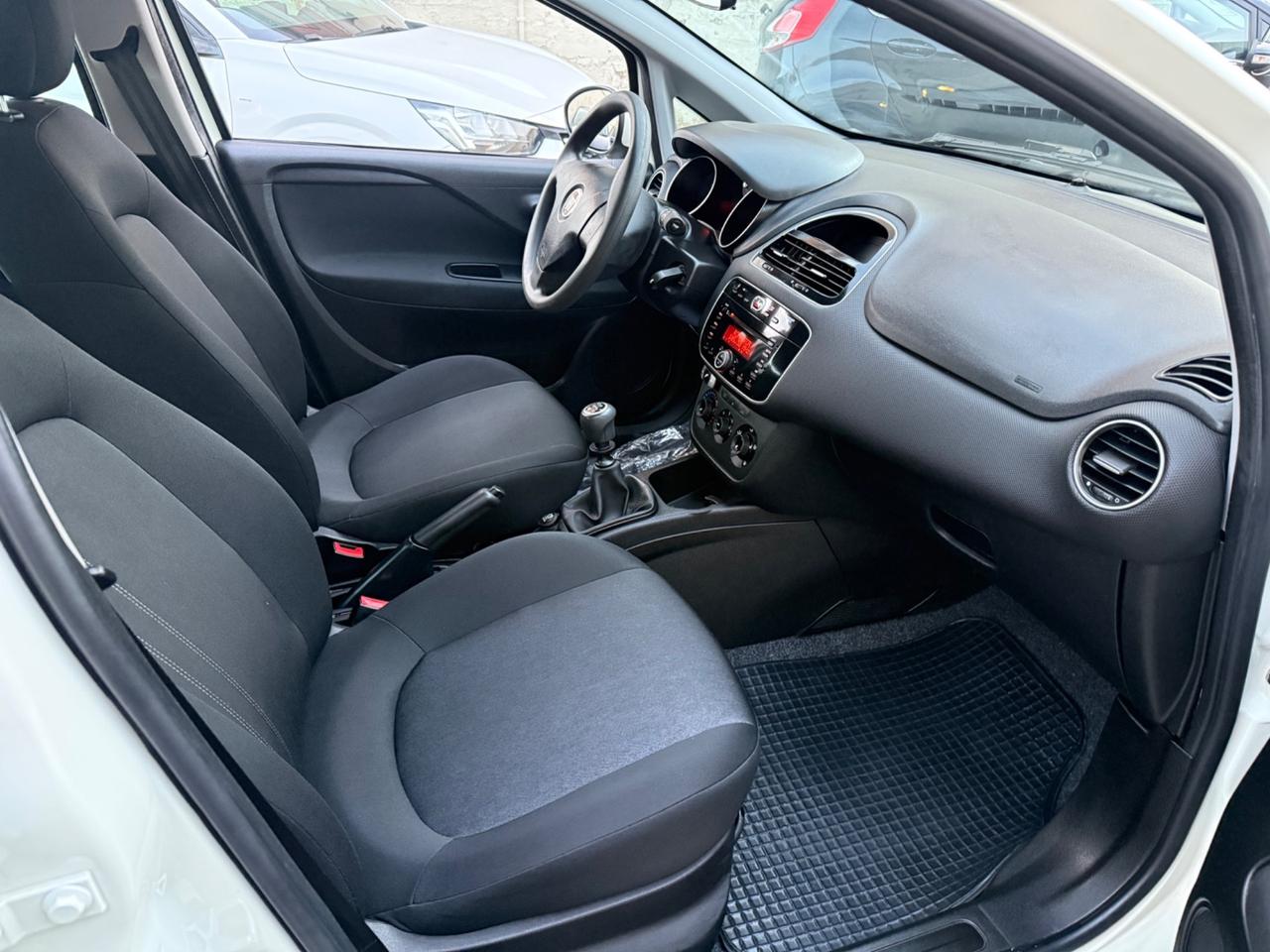 Fiat Punto 1.2benzina 8V 5 porte - 2016