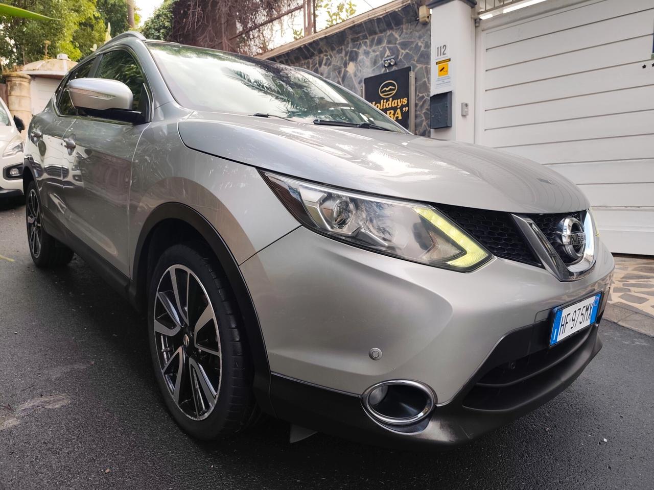 Nissan Qashqai 1.6 dCi Tekna 2014