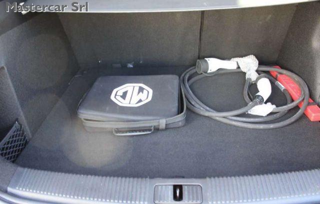 MG MG5 MG5 Luxury Long Range - GP848PD