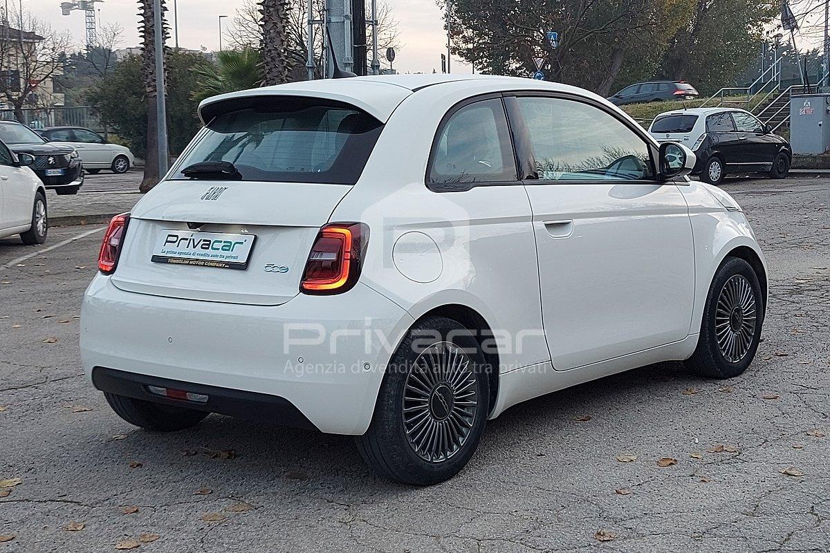 FIAT 500 Icon Berlina 42 kWh