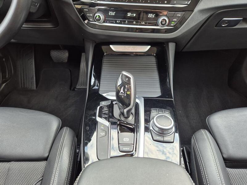 BMW X3 xdrive20d mhev 48V xLine auto