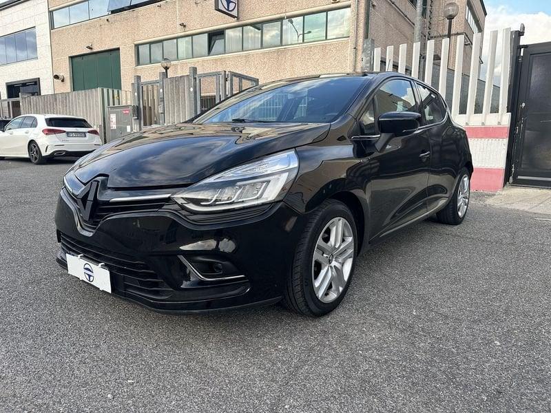 Renault Clio 1.5 DCI 75cv Moschino Intens