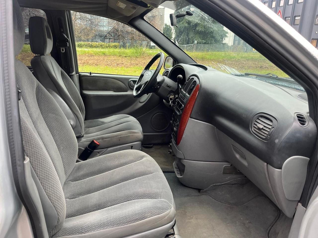 Chrysler Voyager 2.8 CRD cat LX Auto